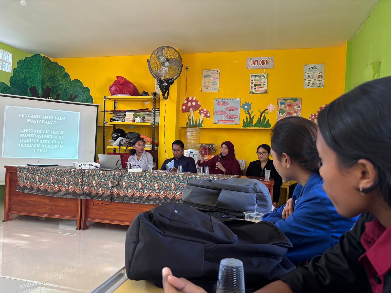 Prodi Pendidikan Matematika UNIMOF Hadirkan “Ceria Sikka”, Inovasi Literasi Numerasi Berbasis Budaya Lokal untuk Generasi Flores